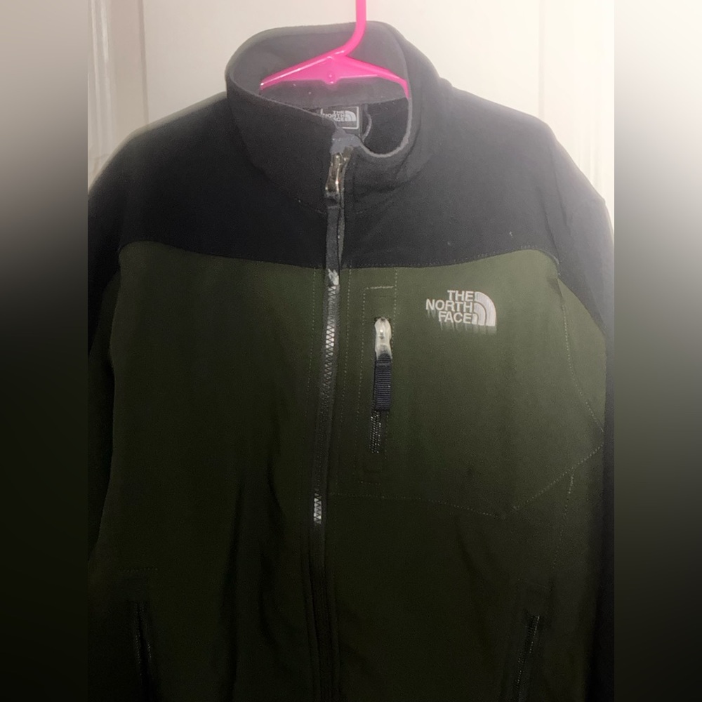 The North Face boys youth Olive and Black Performance Jacket